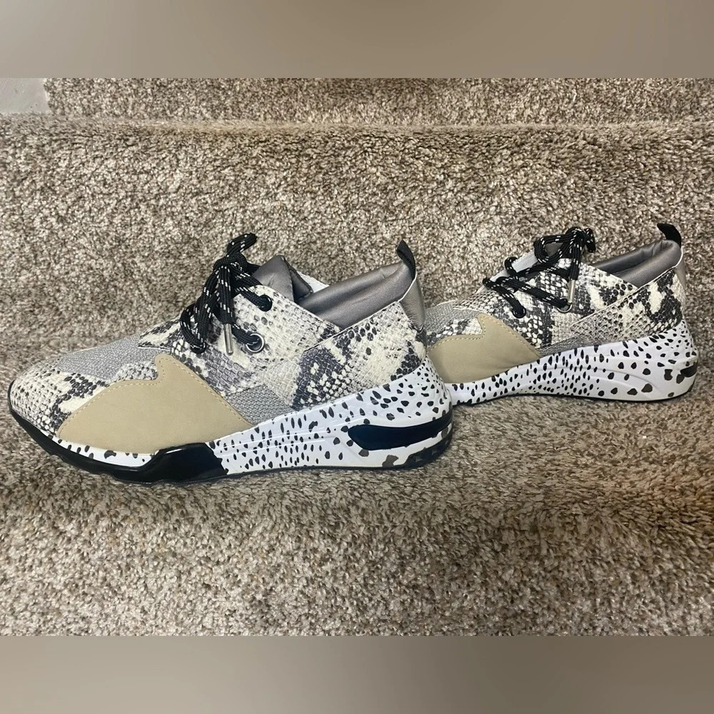 STEVE MADDEN Cliff‎ Snakeskin Platform Sneaker Size 10
